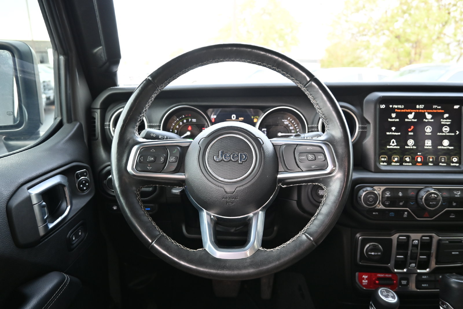 Used 2022 Jeep Wrangler Unlimited Rubicon 4xe w/ Cold Weather Group AWD/4WD image 10