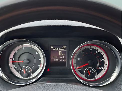Used 2018 Dodge Grand Caravan SE w/ UConnect Hands-Free Group FWD image 19