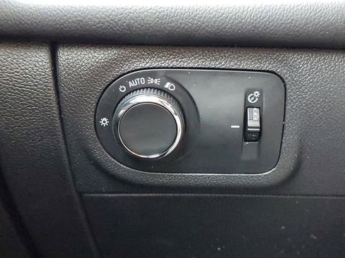 Used 2017 Chevrolet Cruze Premier w/ Enhanced Convenience Package image 14