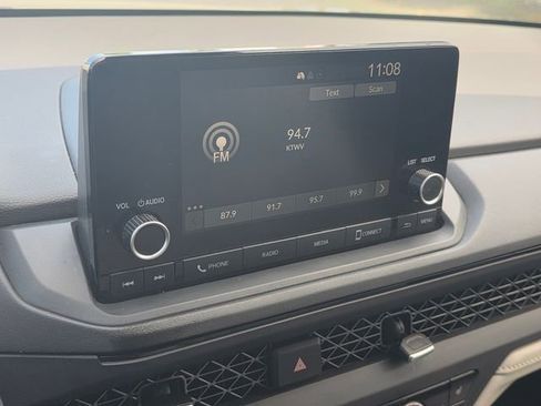 Used 2023 Honda Accord EX image 23