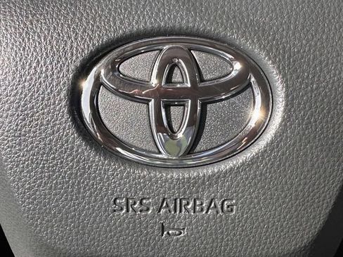 Used 2026 Toyota Sienna LE FWD image 29