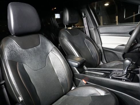 Used 2023 Jeep Compass Limited AWD/4WD image 22