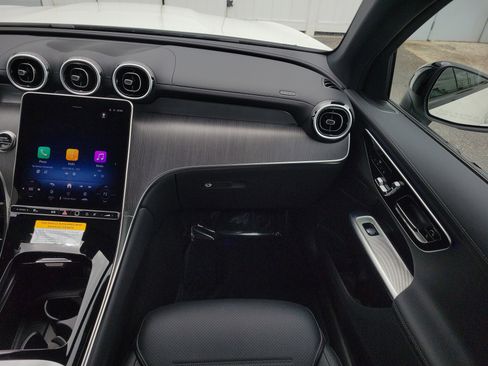 Certified 2026 Mercedes-Benz GLC 300 4MATIC image 19