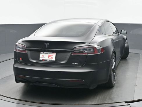 Used 2021 Tesla Model S Plaid image 4