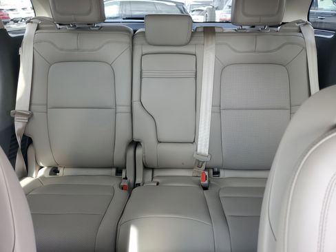 Certified 2024 Lincoln Corsair Premiere w/ Equipment Group 101A image 19