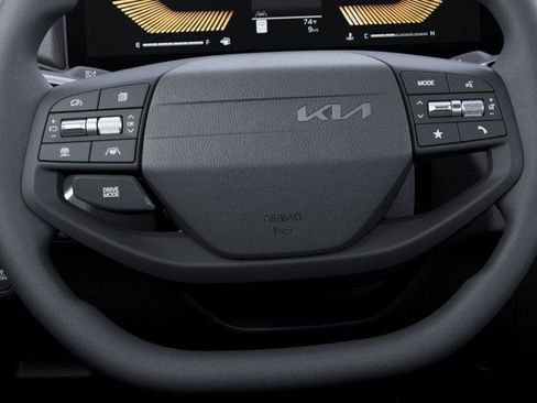 New 2026 Kia K4 FWD image 22