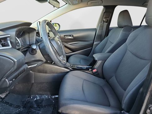 Used 2021 Toyota Corolla LE image 16