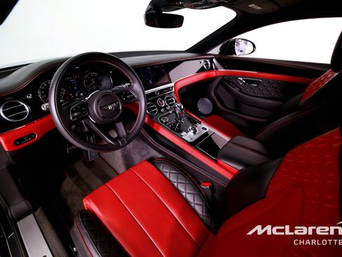 Used 2022 Bentley Continental GT image 12