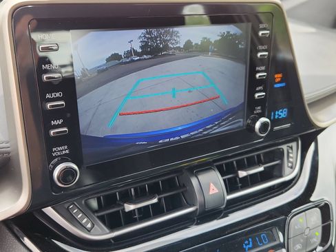 Used 2019 Toyota C-HR XLE FWD image 21