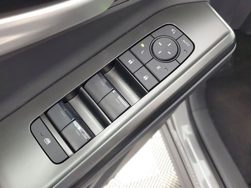 New 2026 Subaru Solterra Limited XT image 28