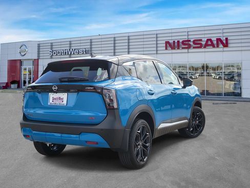 New 2026 Nissan Kicks SR FWD image 5