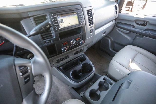 Used 2016 Nissan NV 3500 SL RWD image 35
