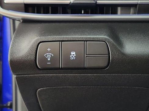 Used 2024 Hyundai Elantra SEL FWD image 24