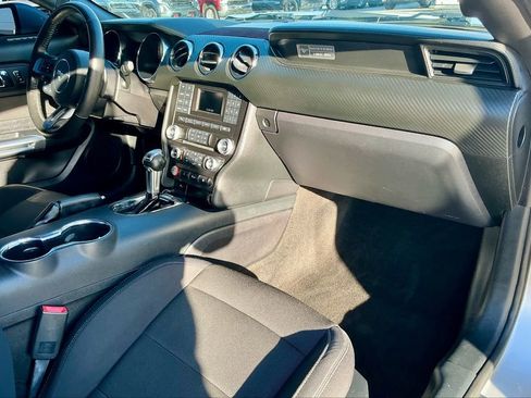 Used 2015 Ford Mustang V6 w/ Equipment Group 051A image 29