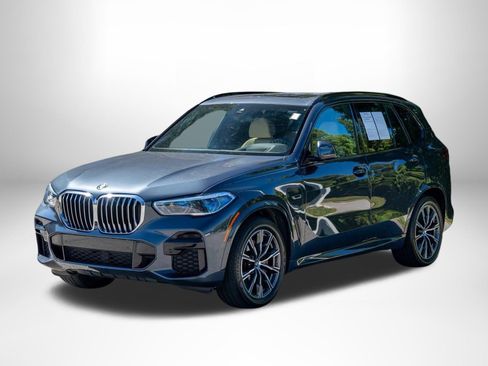 Used 2022 BMW X5 xDrive45e w/ M Sport Package AWD/4WD image 5