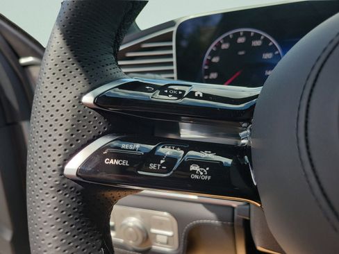 New 2026 Mercedes-Benz GLS 580 4MATIC image 25