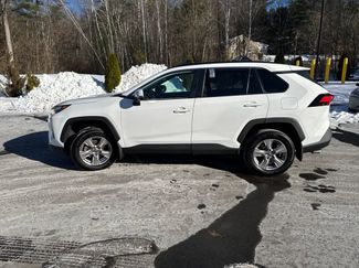 Used 2022 Toyota RAV4 XLE video 2