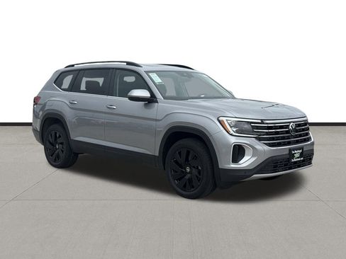 New 2026 Volkswagen Atlas SE FWD image 3