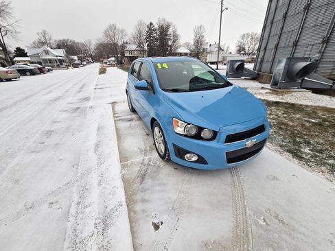 Used 2014 Chevrolet Sonic LT w/ Fun and Sun Package image 5