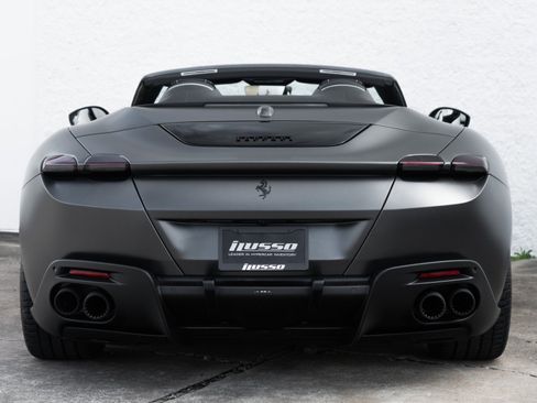 Used 2025 Ferrari Roma Spider image 14
