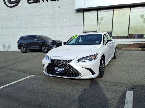 Certified 2023 Lexus ES 350 w/ Premium Package image 3