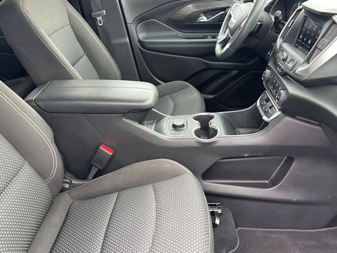 Used 2022 GMC Terrain SLE image 23