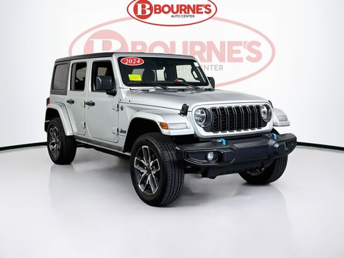 Used 2024 Jeep Wrangler Unlimited w/ Convenience Group AWD/4WD image 1