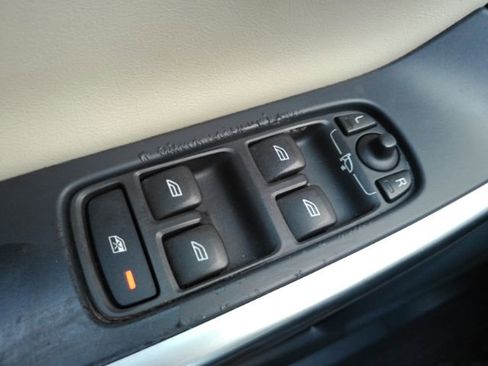 Used 2015 Volvo S60 T6 image 33