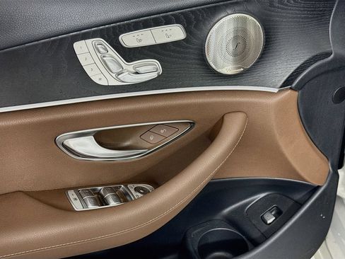 Used 2022 Mercedes-Benz E 350 4MATIC Sedan image 18