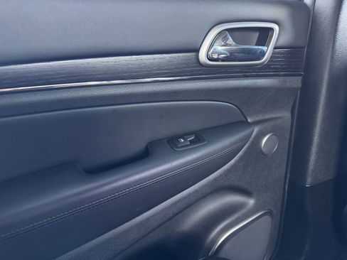 Used 2018 Jeep Grand Cherokee High Altitude image 25