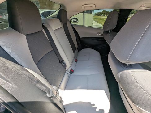 Used 2020 Toyota Corolla LE FWD image 31