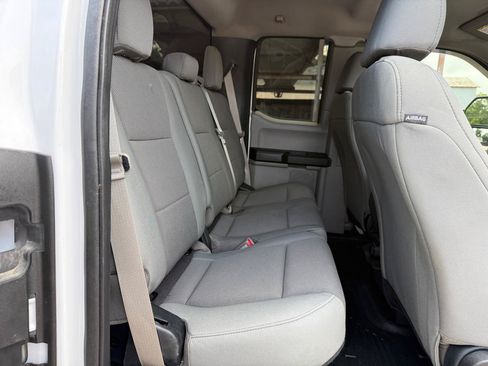 Used 2017 Ford F250 XL w/ Power Equipment Group AWD/4WD image 20