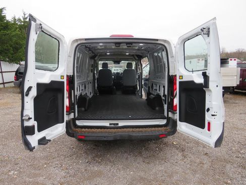 Used 2019 Ford Transit 250 148 Low Roof RWD image 37