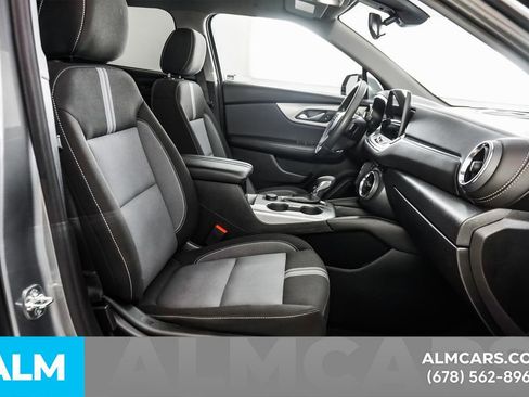 Used 2025 Chevrolet Blazer LT FWD image 19