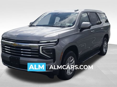 Used 2025 Chevrolet Tahoe LT AWD/4WD image 1