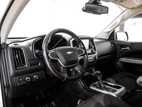 Used 2021 Chevrolet Colorado LT w/ Fleet Safety Package image 10