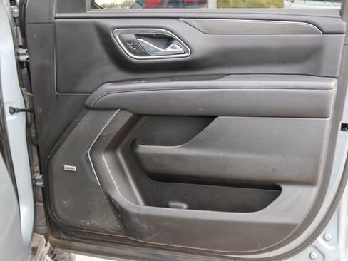 Used 2023 GMC Yukon XL AT4 image 18