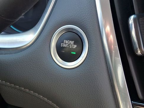 Used 2020 Chevrolet Traverse Premier w/ LPO, Floor Liner Package image 30