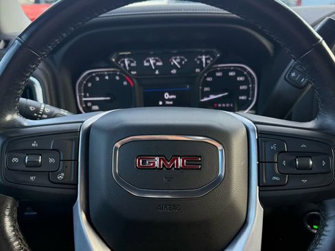 Used 2022 GMC Sierra 1500 SLE image 16