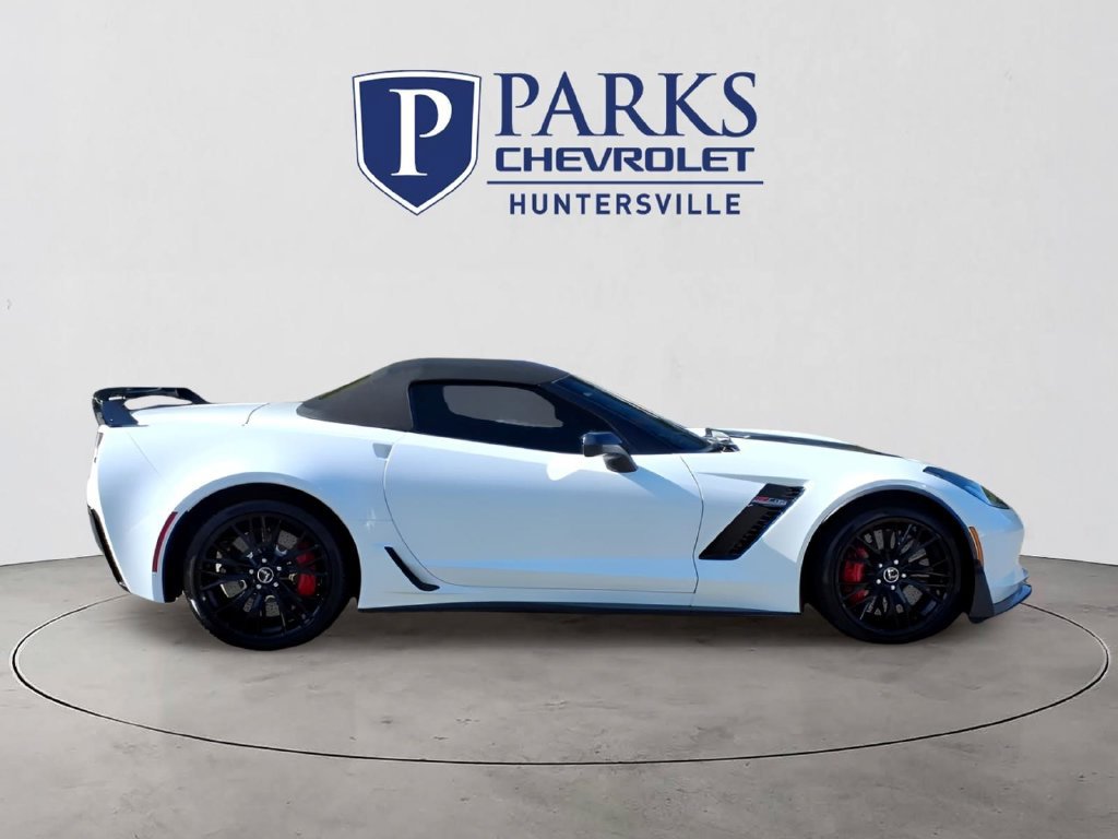 Used 2015 Chevrolet Corvette Z06 w/ 3LZ Preferred Equipment Group RWD image 34