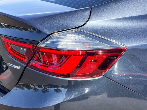 Used 2019 Honda Insight EX image 8