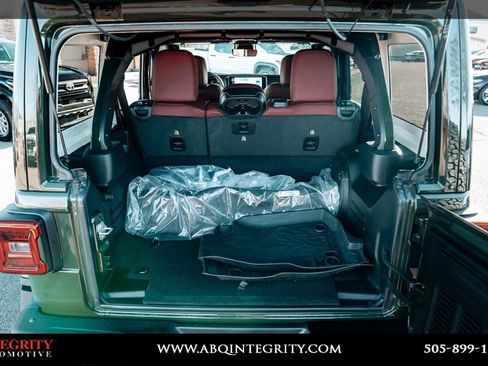 Used 2024 Jeep Wrangler Unlimited Rubicon 392 image 41