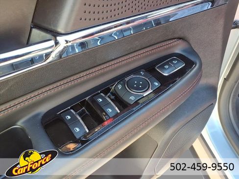 Used 2023 Lincoln Corsair Reserve w/ Equipment Group 201A image 18