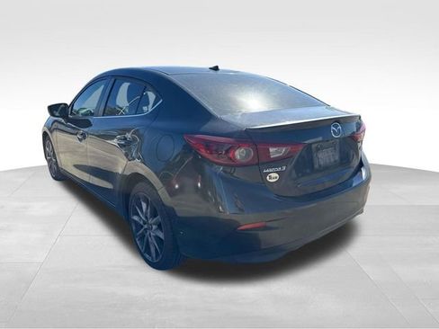 Used 2018 MAZDA MAZDA3 Grand Touring image 6