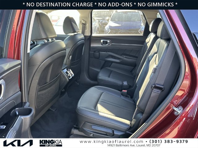 Used 2025 Kia Sorento SX AWD/4WD image 22