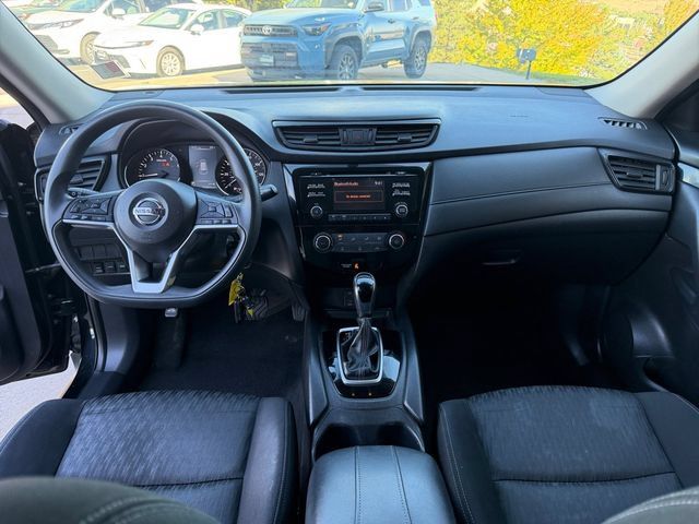 Used 2017 Nissan Rogue S w/ S Appearance Package AWD/4WD image 30