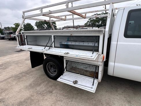 Used 2001 Ford F350 XL image 26