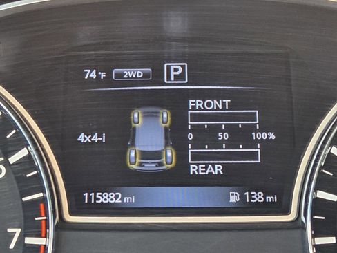 Used 2016 Nissan Pathfinder SV image 40