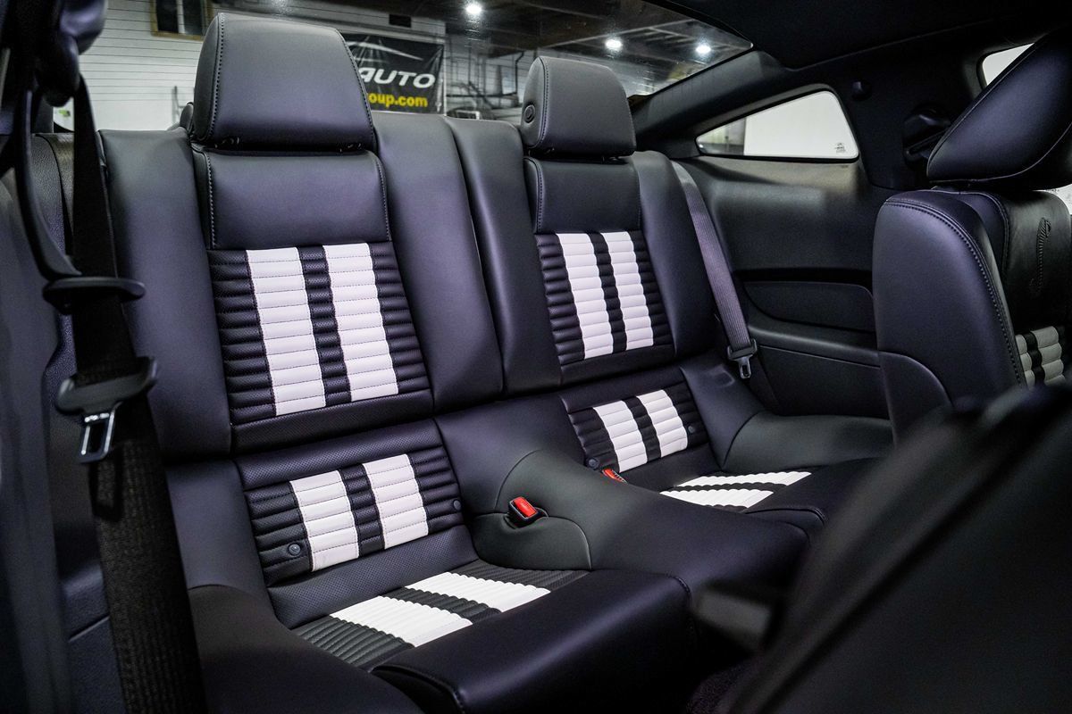 Used 2012 Ford Mustang Shelby GT500 RWD image 24