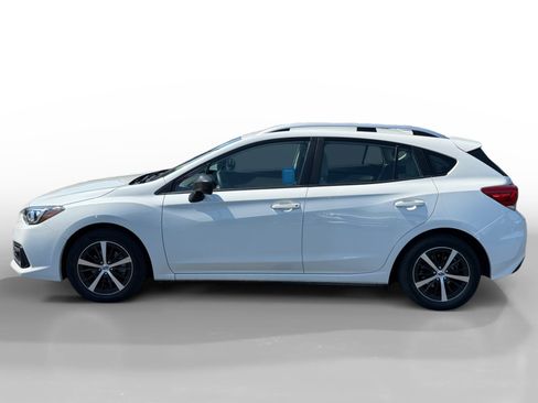 Used 2021 Subaru Impreza 2.0i Premium w/ Popular Package #2 AWD/4WD image 2